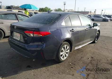 2021 Toyota Corolla Le z USA, uszkodzony, nr VIN 5YFEPMAE1MP158930